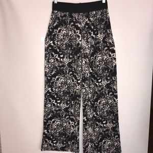 Claudia Richard Women’s Spandex pants small